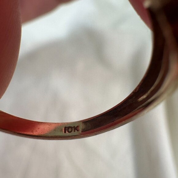 Vintage Gold-Toned Solitaire Diamond Ring W/ Elegant Band 10KT 1.64 GR SZ 7 3/4 - Picture 7 of 10